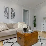 Cozy 1-Bedroom Apartment In The City Centre
